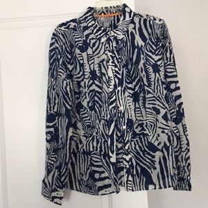 JCP Women’s Shirt Size XL Navy White Print Silk Blend Button Down Preppy Graphic